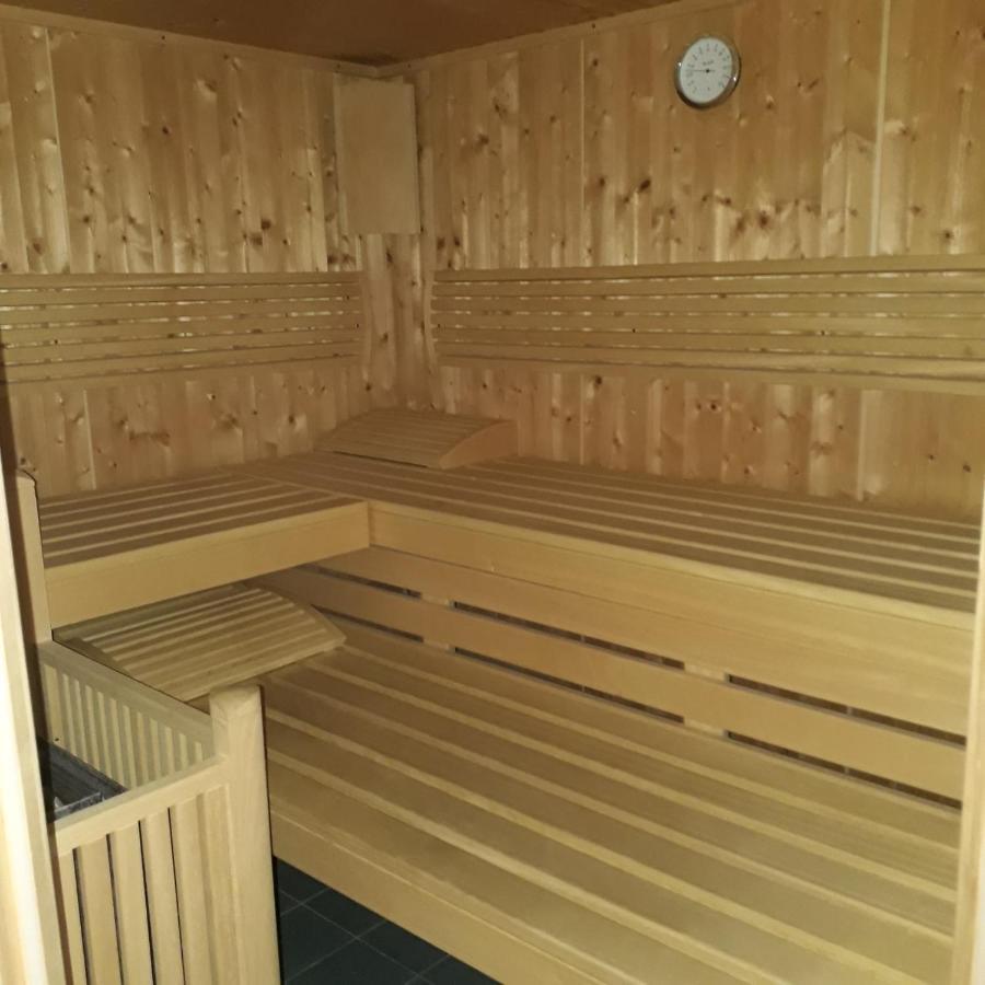 Traumblick Und Komfort - Lichtdurchflutete 85 Qm Wohnung Nahe Suedstrand Goehren Inklusive Schwimmbad Und Sauna Im Ahoi Sellin Eksteriør bilde